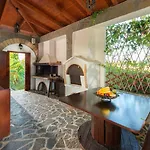 Zoi Holiday home *